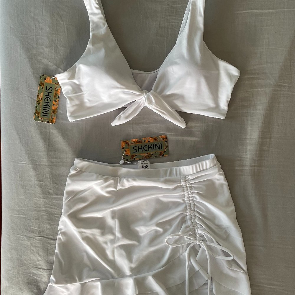 WOmen's swimsuits